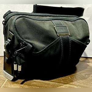 Tumi ALPHA BRAVO
Esports Pro Crossbody